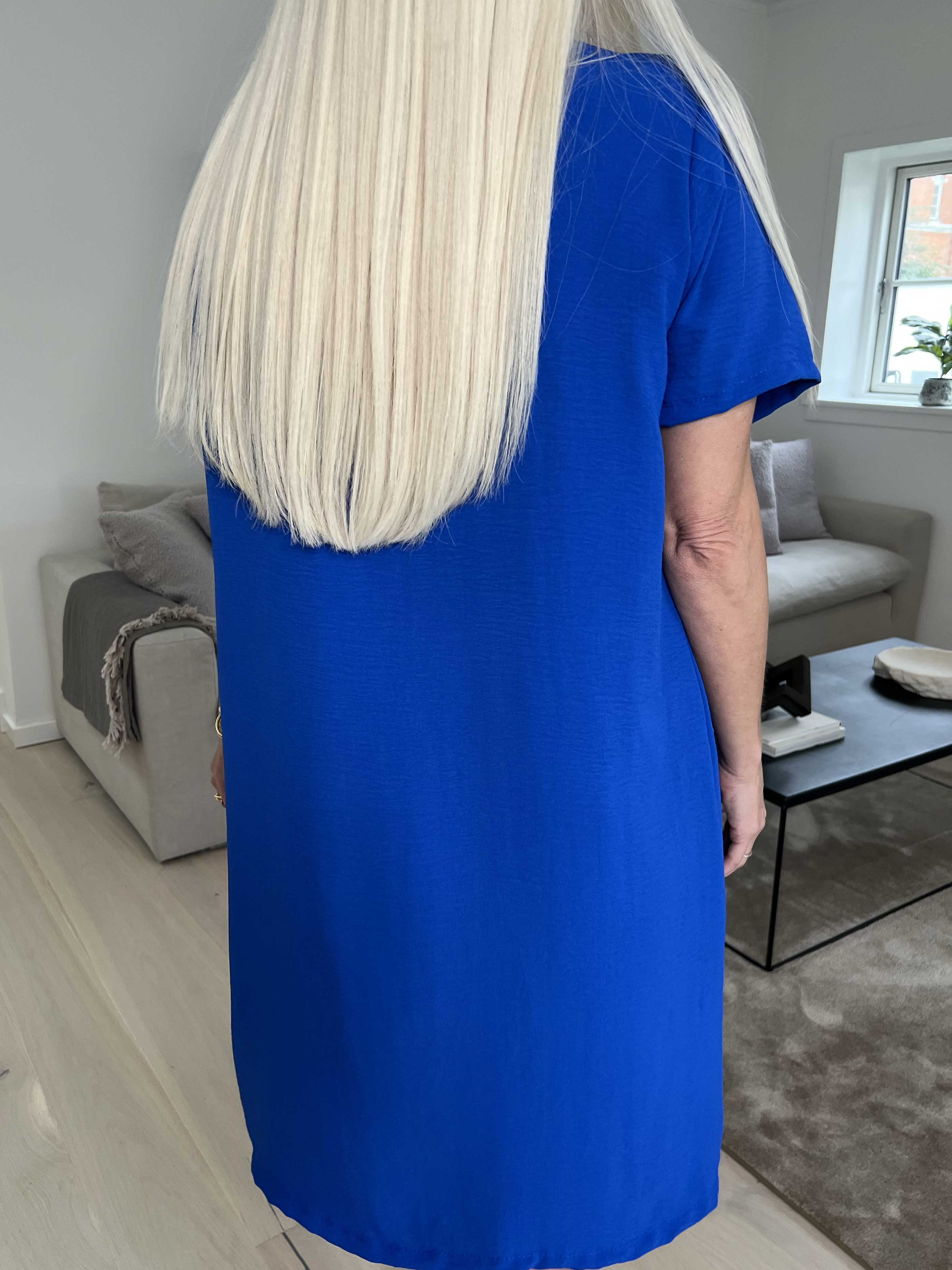 Eldina - Lätt enfärgad tunikaklänning